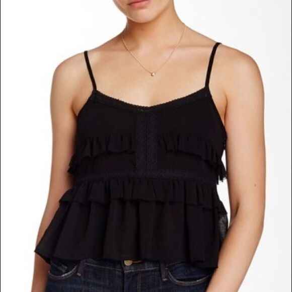 ✨HP✨Olive & Oak
Ruffle Hem Crop Cami✨ - Picture 1 of 2